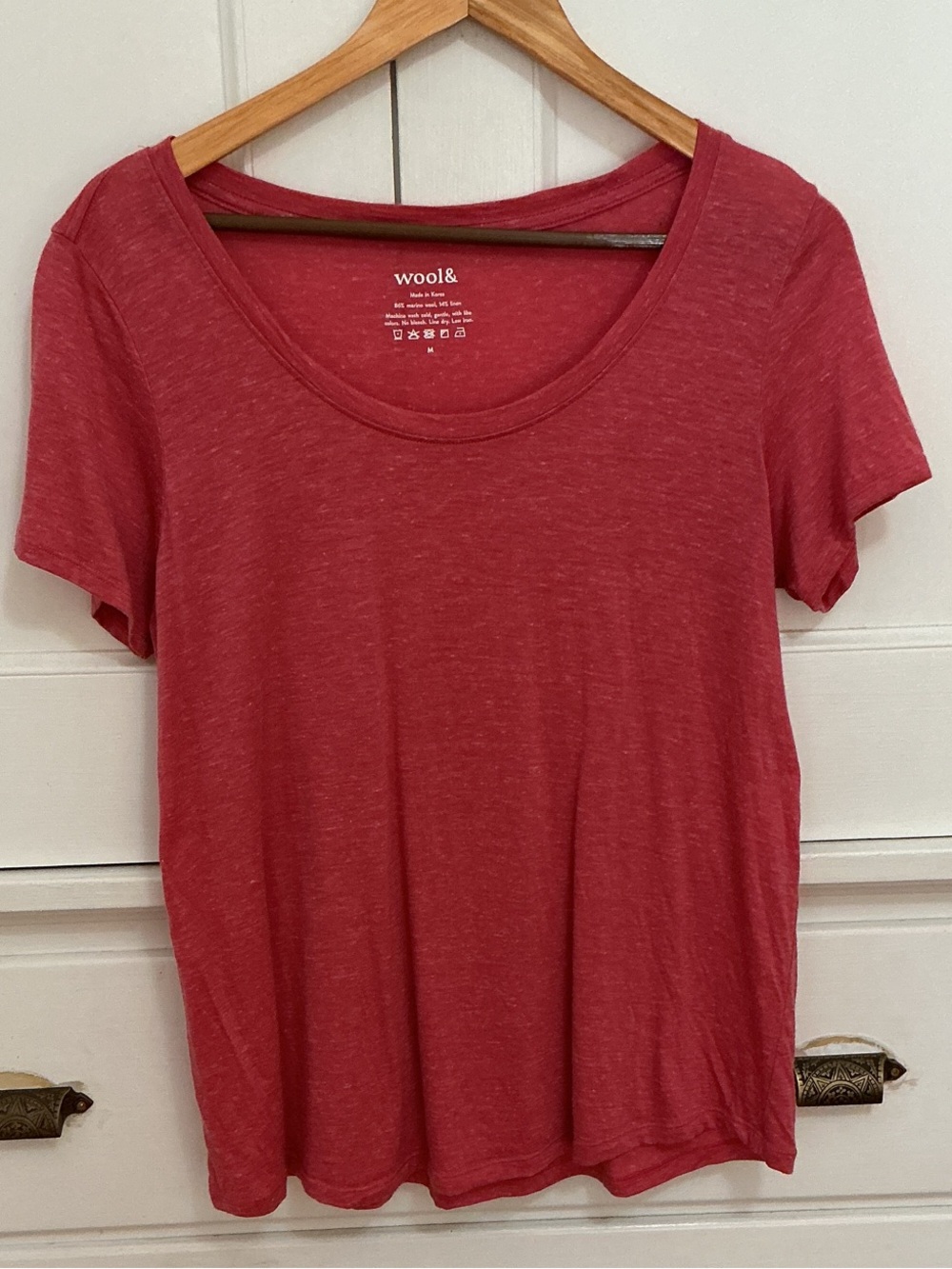 Wool& Stella Women's Scoop Neck Tee